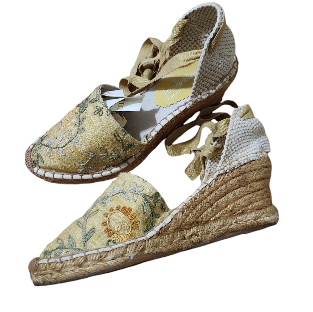 Vintage Saks Fifth Avenue Espadrilles Fabric Wedge Sandal Lace Up Ankle Tie